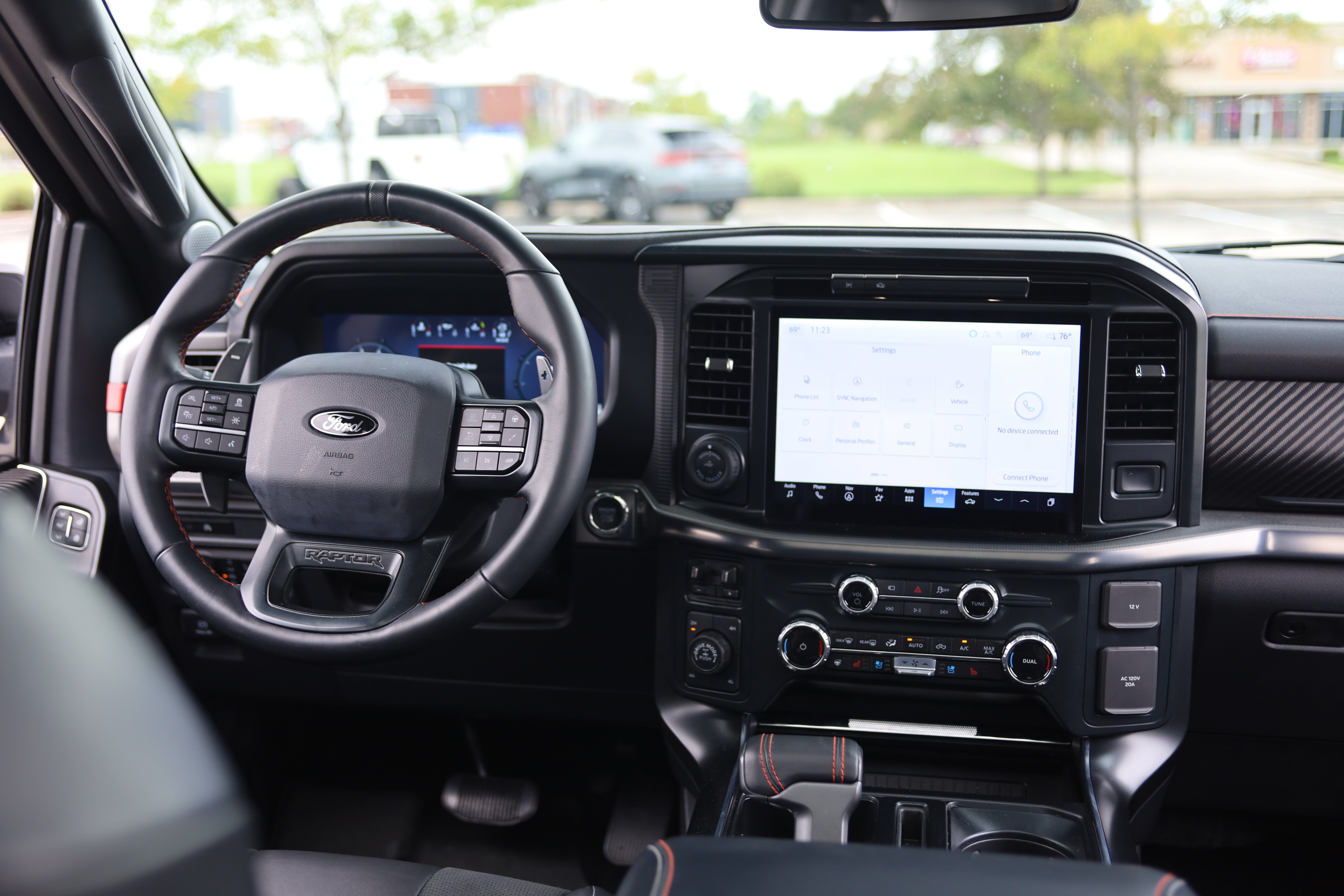 Used 2025 Ford F150 Raptor AWD/4WD image 30
