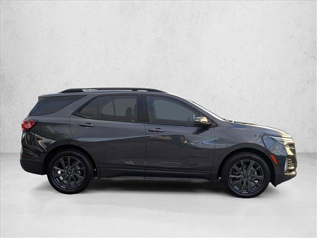 Used 2022 Chevrolet Equinox RS w/ Infotainment Package FWD image 4