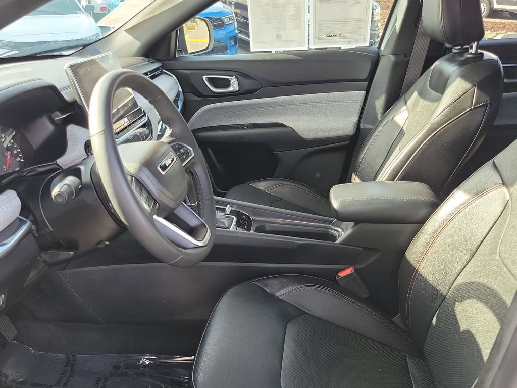 Used 2023 Jeep Compass Latitude w/ Sun and Sound Group image 14