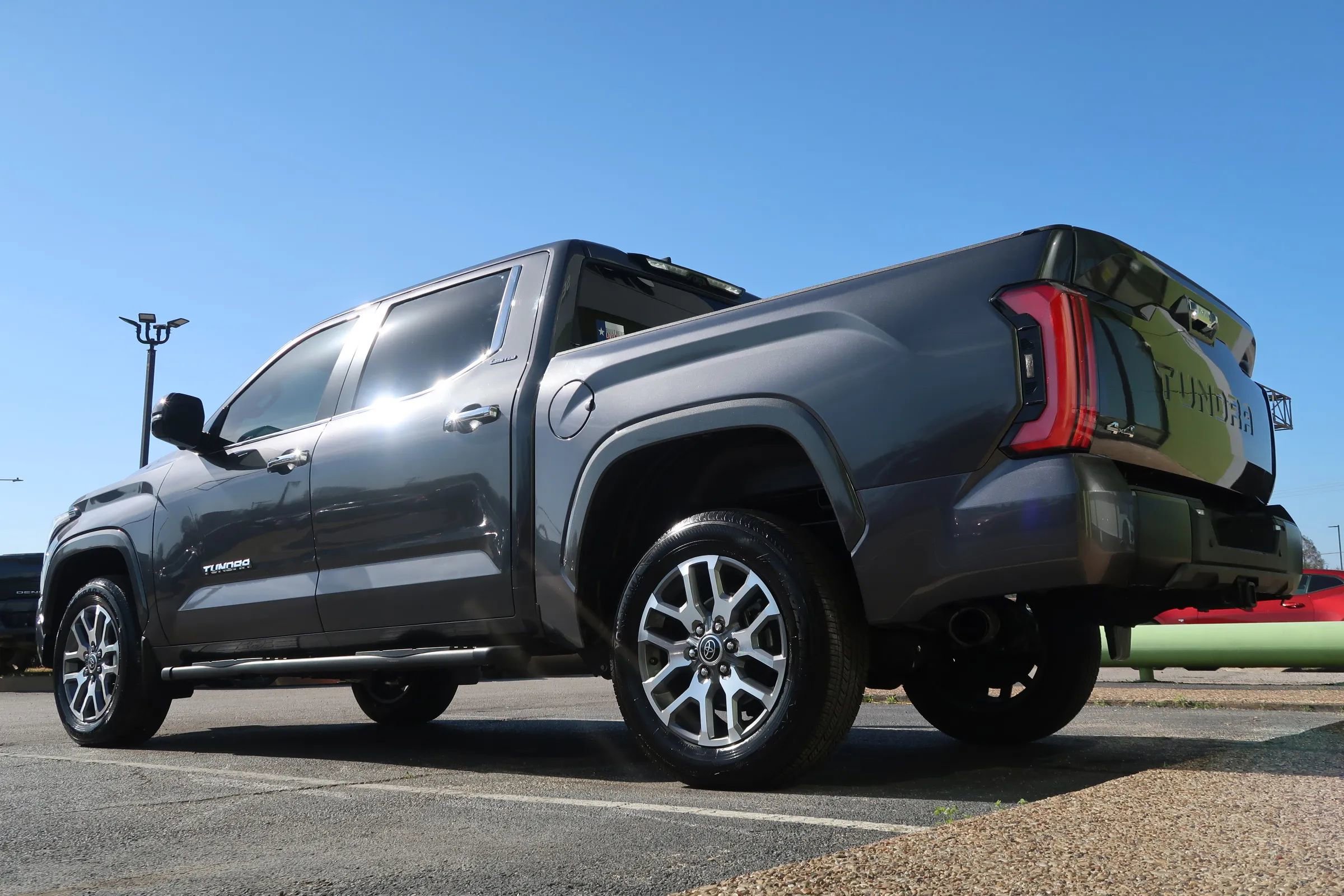 Used 2025 Toyota Tundra Limited image 13