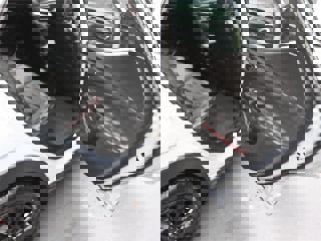 Used 2023 Chevrolet Bolt EUV Premier w/ Sun & Sound Package image 17