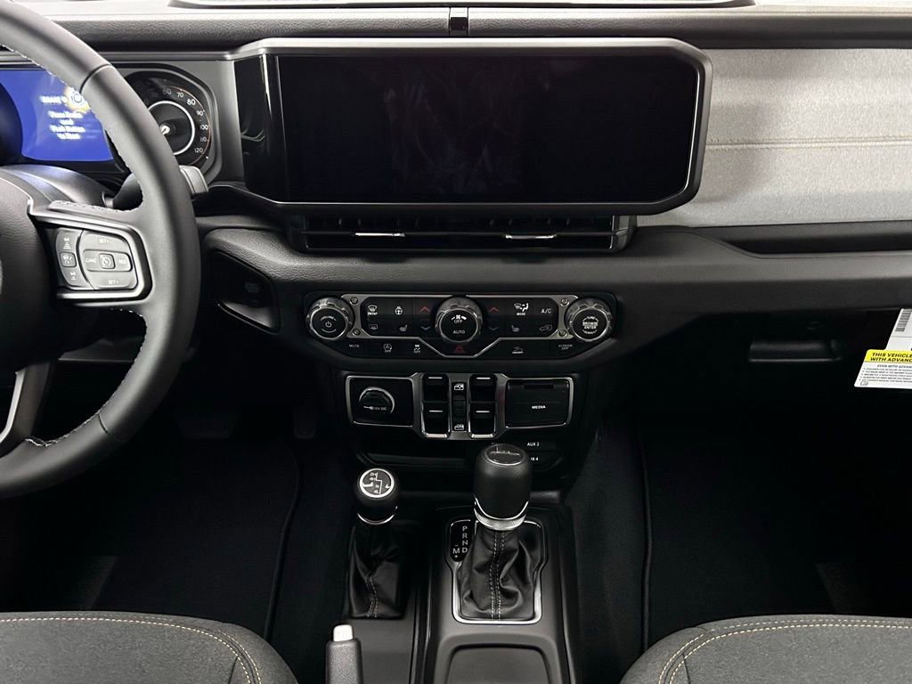 New 2025 Jeep Gladiator Sport image 26