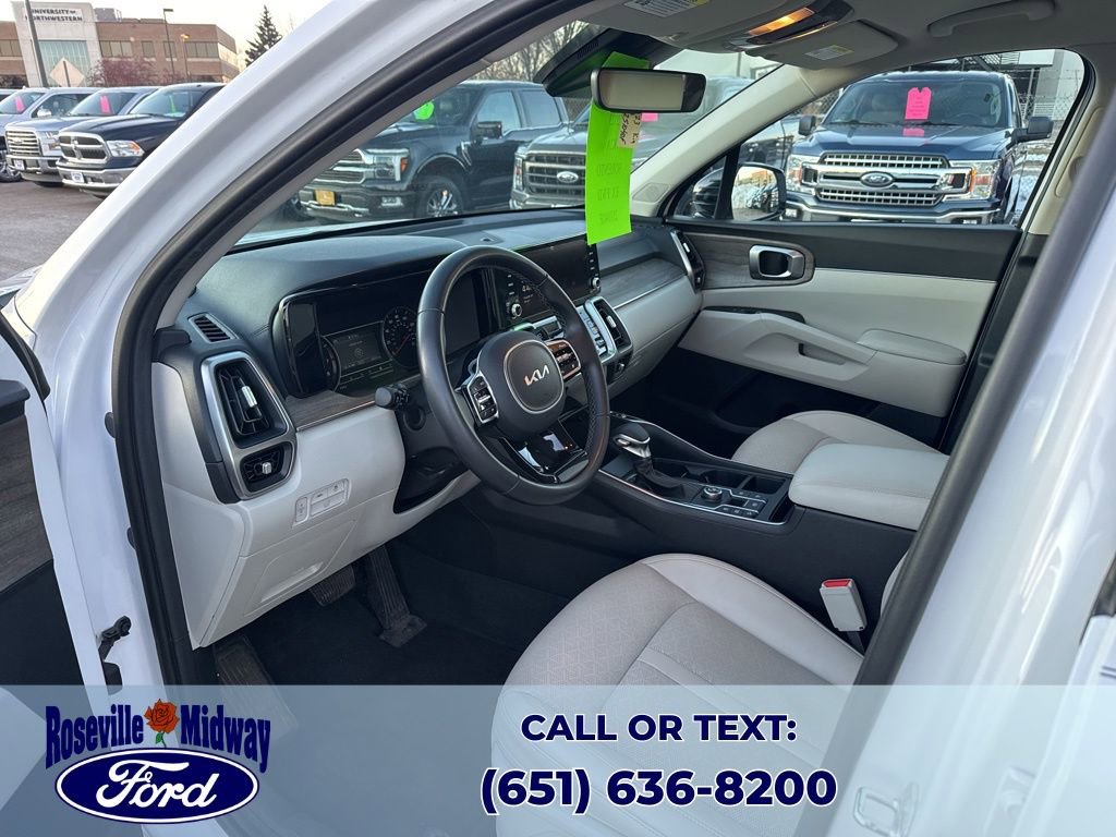 Used 2023 Kia Sorento EX image 25