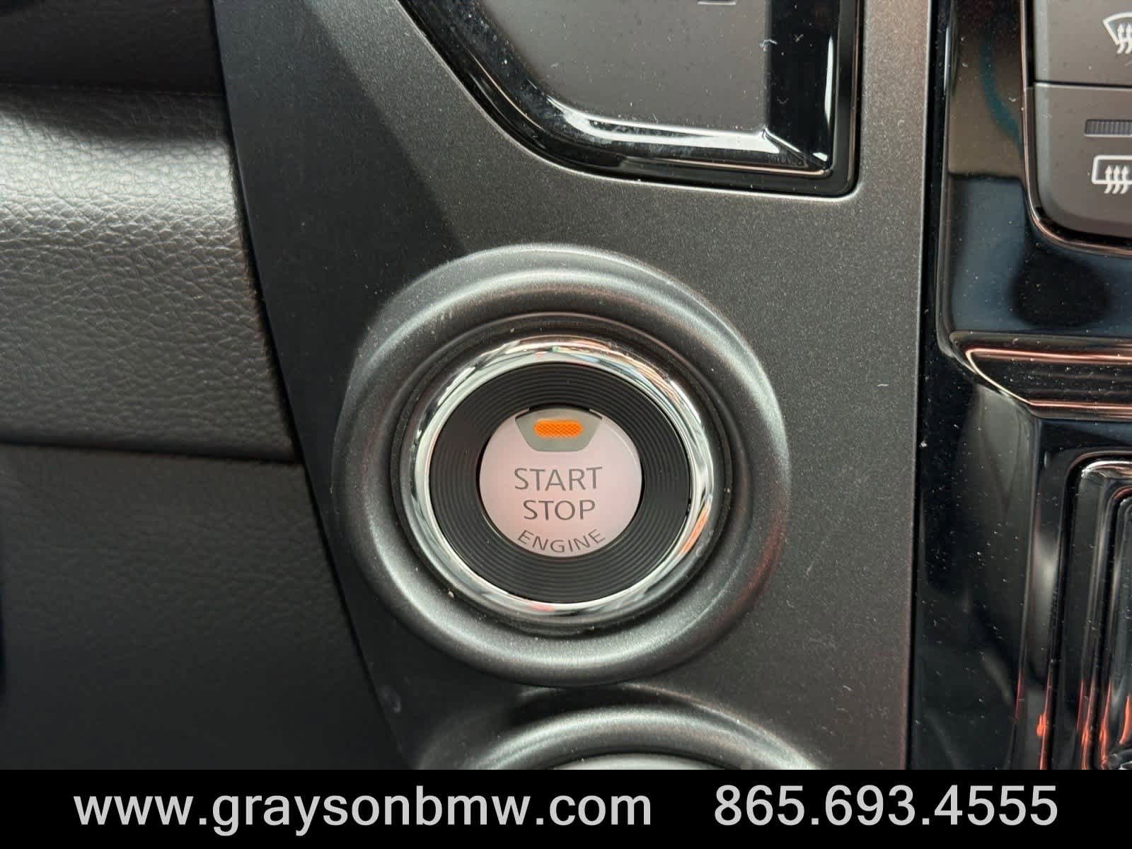 Used 2024 Nissan Titan PRO-4X w/ Pro-4x Utility Package image 21