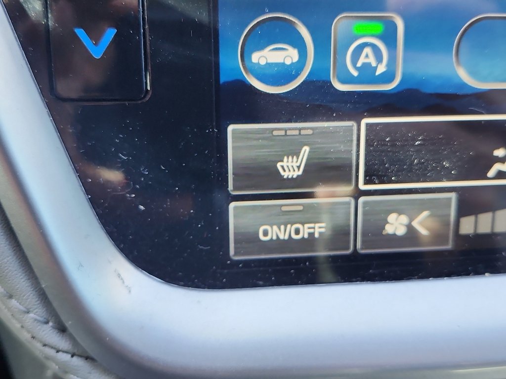 Used 2024 Subaru Outback Premium AWD/4WD image 25