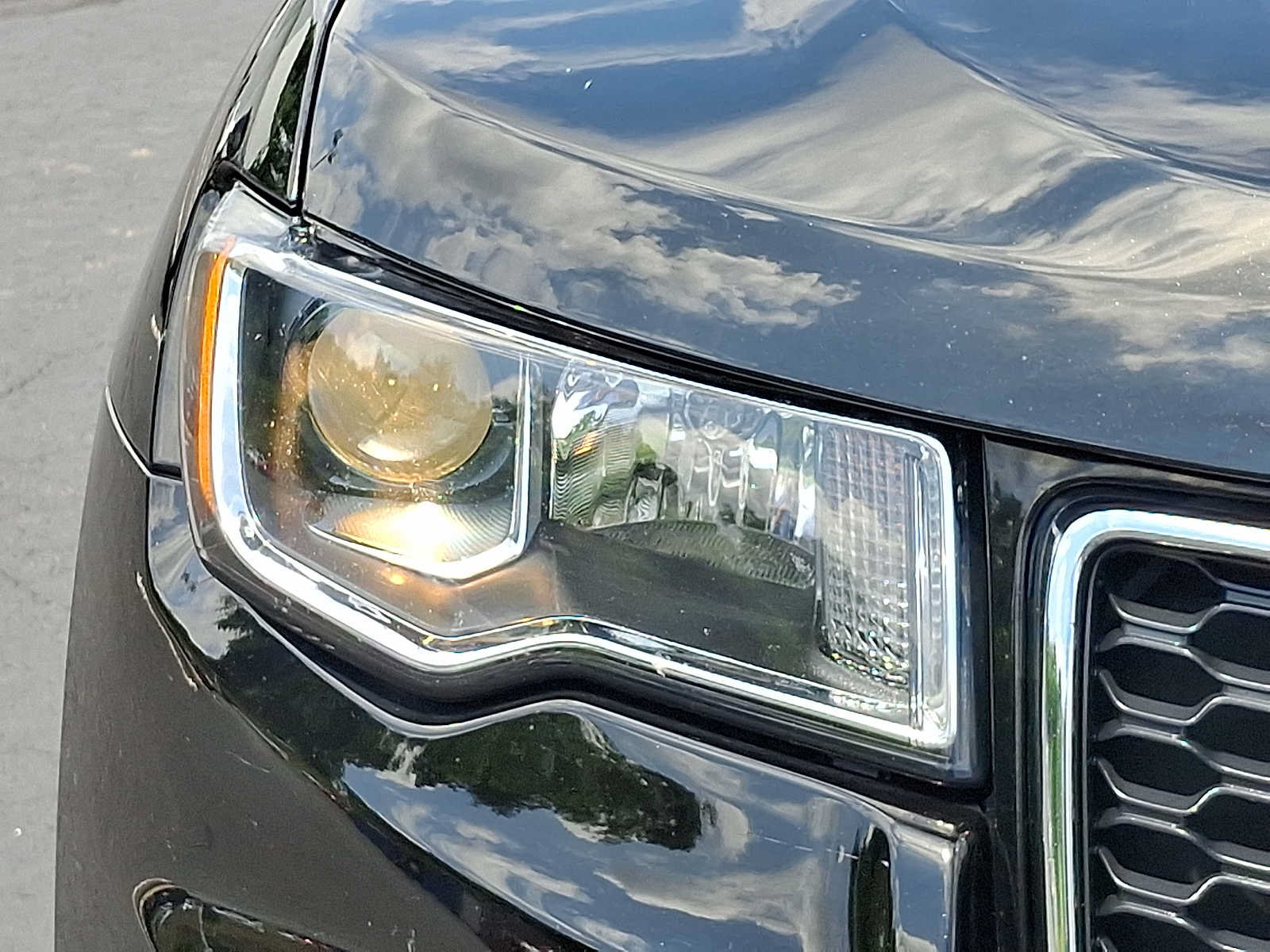 Used 2022 Jeep Grand Cherokee Limited AWD/4WD image 9