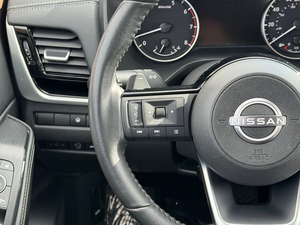 Used 2023 Nissan Rogue SL w/ SL Premium Package image 30