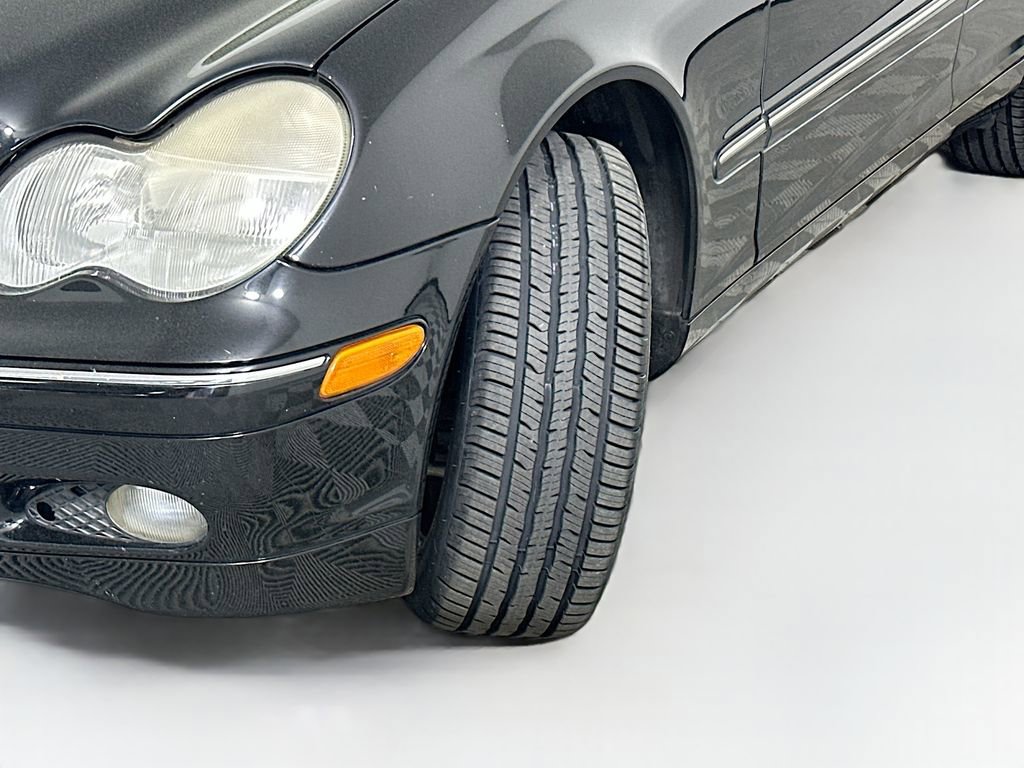 Used 2003 Mercedes-Benz C 240 Sedan image 24