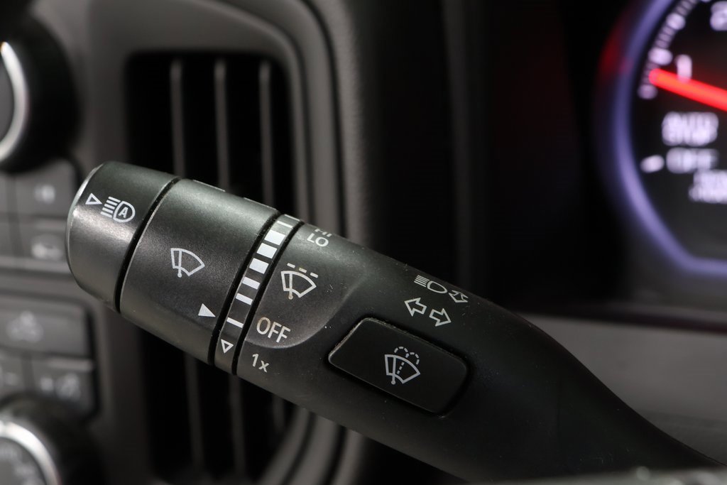 Used 2023 Chevrolet Silverado 1500 Custom image 16