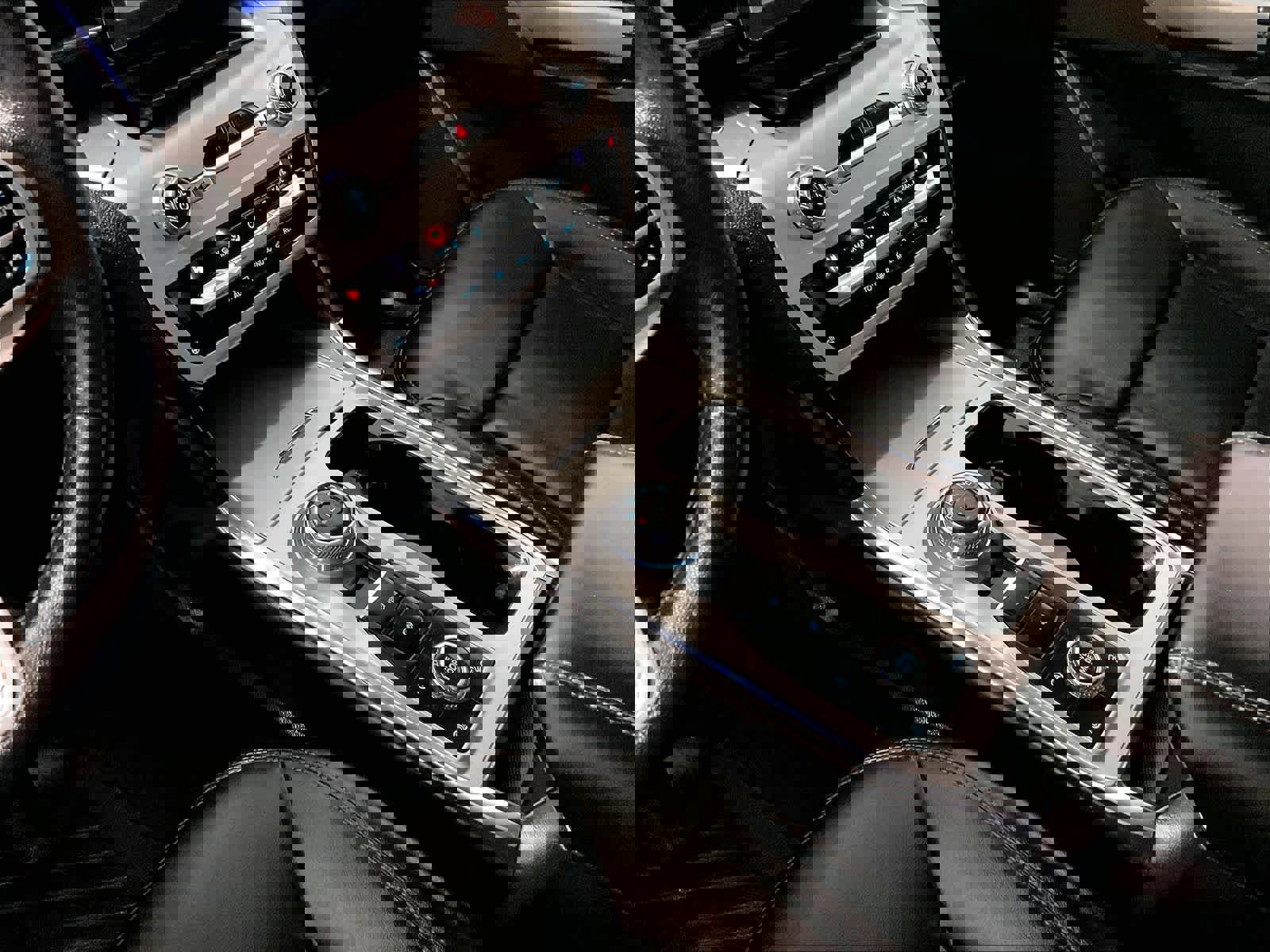 Used 2021 Ford Explorer XLT w/ Equipment Group 202A AWD/4WD image 21