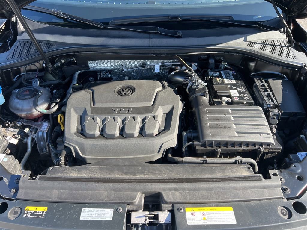 Used 2023 Volkswagen Tiguan SE R-Line image 12