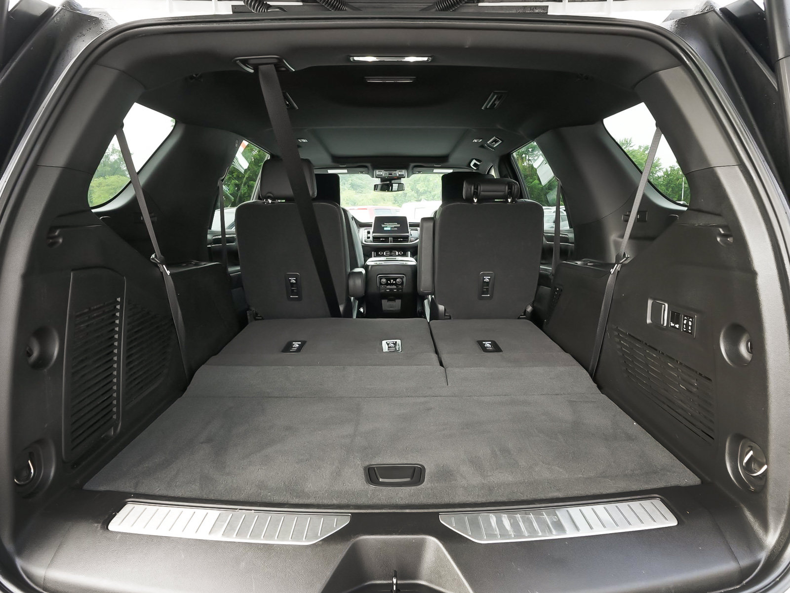 Used 2023 Chevrolet Tahoe RST w/ Luxury Package AWD/4WD image 60