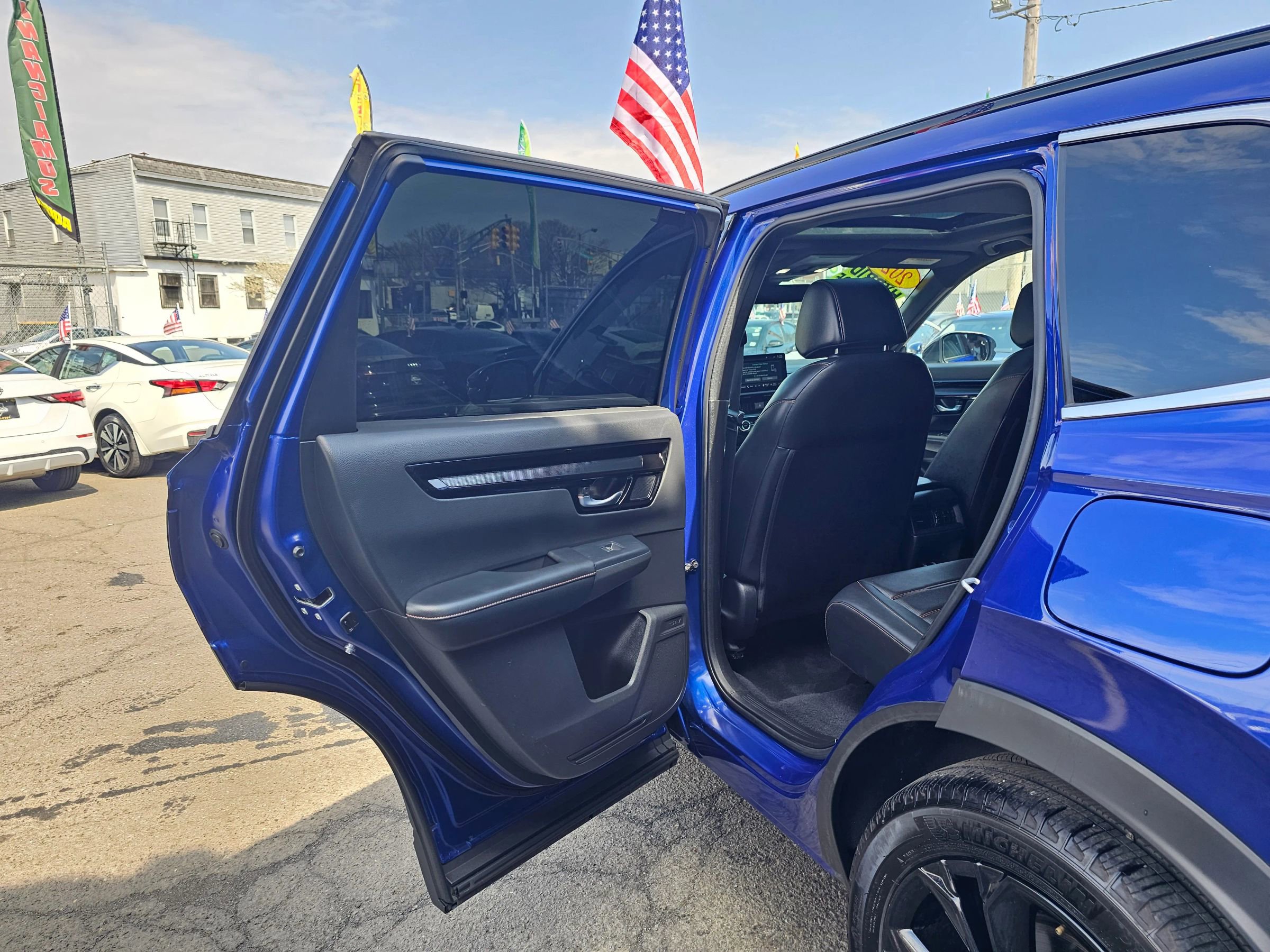 Used 2023 Honda CR-V Sport Touring image 10