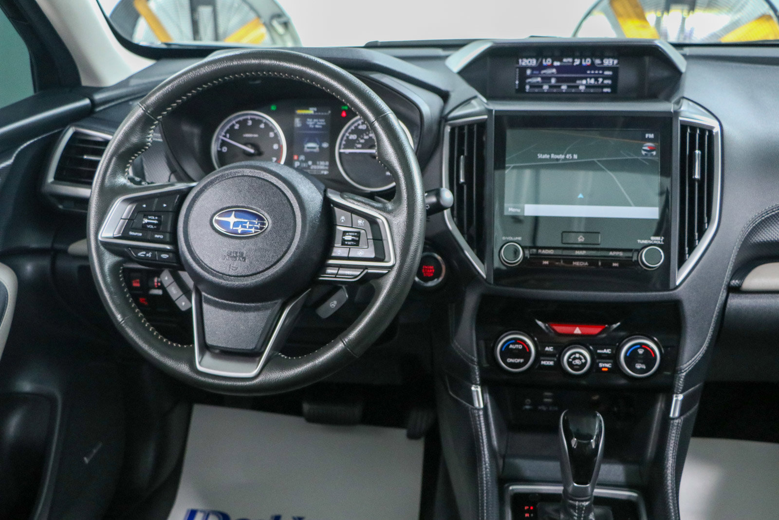 Used 2024 Subaru Forester Limited w/ Convenience Package image 17