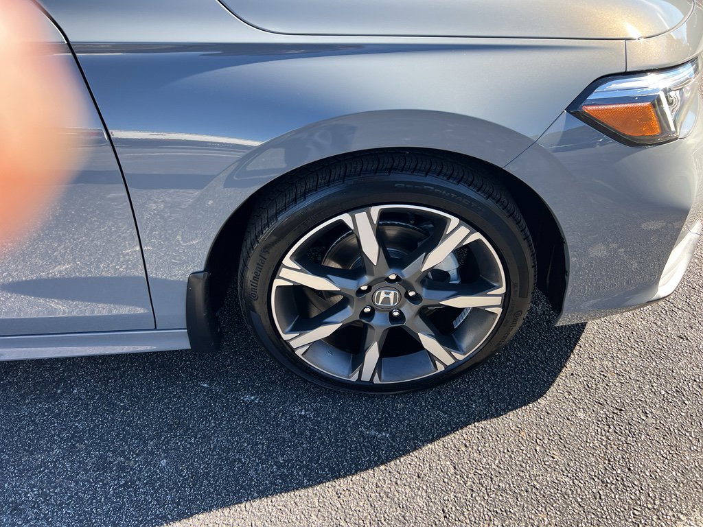 Certified 2025 Honda Civic Sport Touring image 11