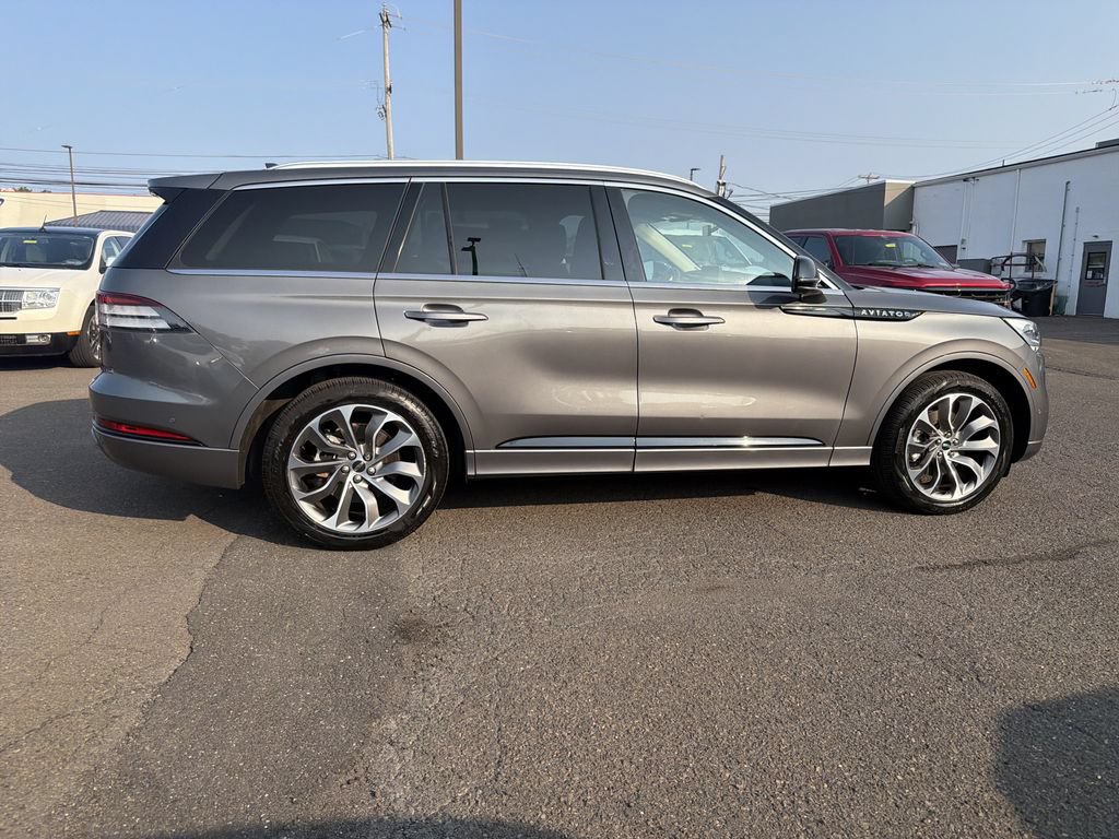 Certified 2023 Lincoln Aviator Grand Touring w/ Equipment Group 301A AWD/4WD image 6