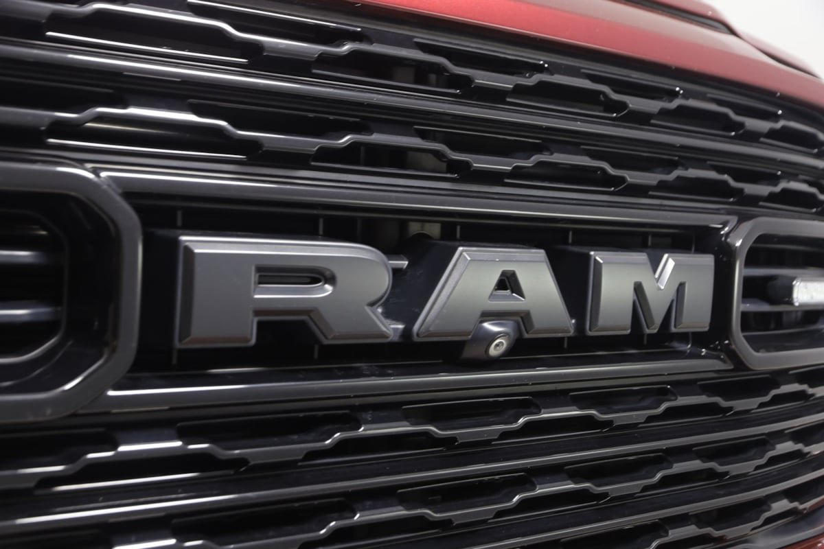 Used 2022 RAM 3500 Limited AWD/4WD image 18