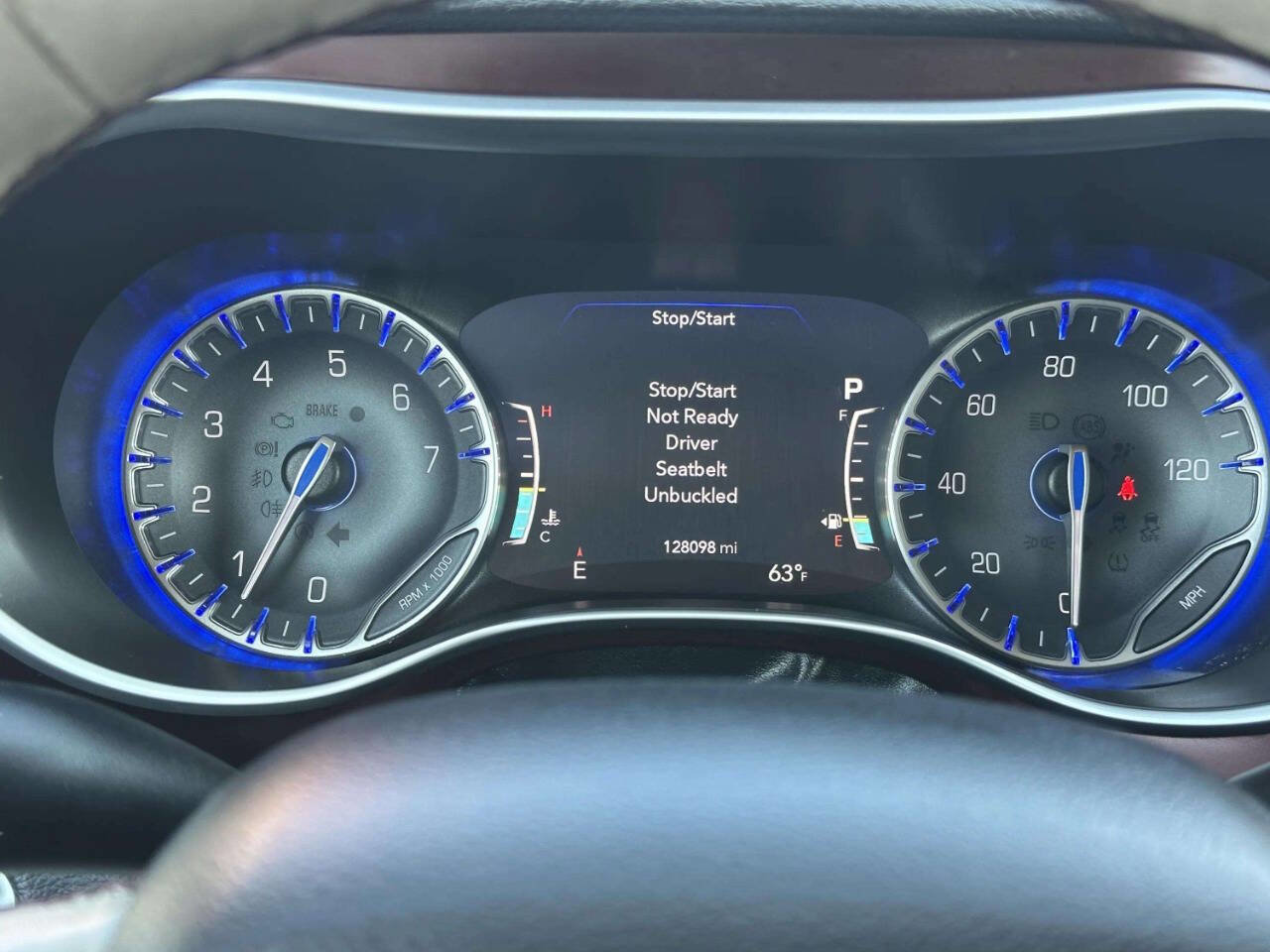 Used 2017 Chrysler Pacifica Limited w/ UConnect Theater Package image 26