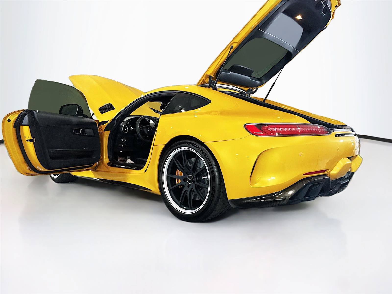 Used 2019 Mercedes-Benz AMG GT R image 35