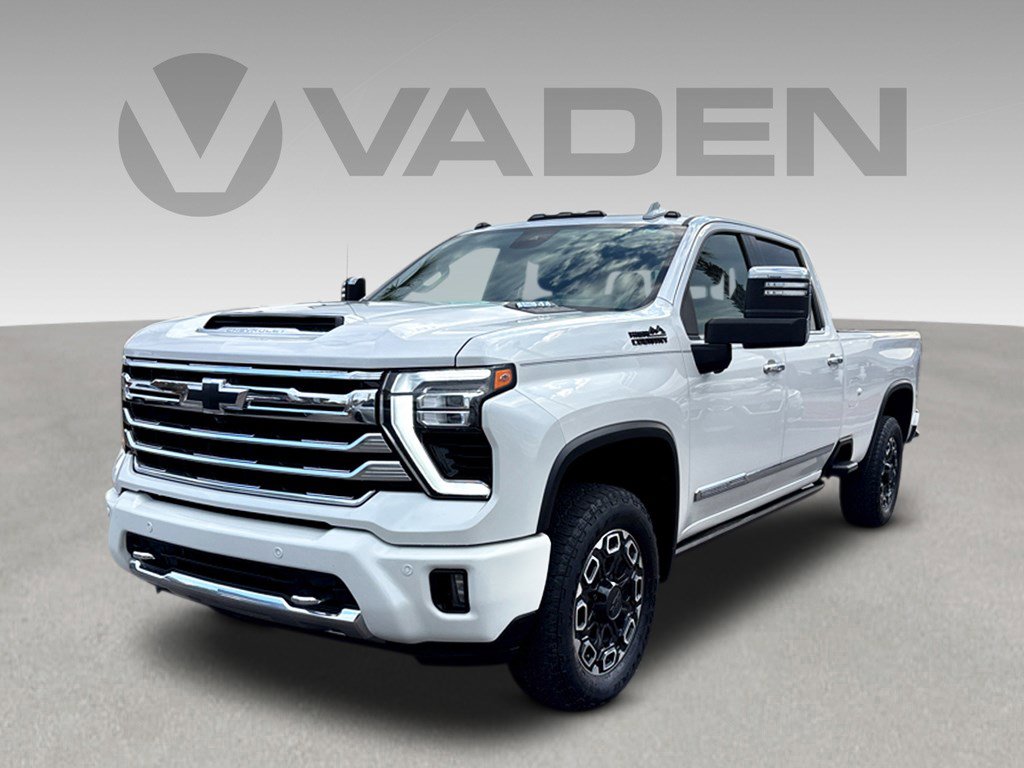 Used 2024 Chevrolet Silverado 2500 High Country w/ Technology Package image 3