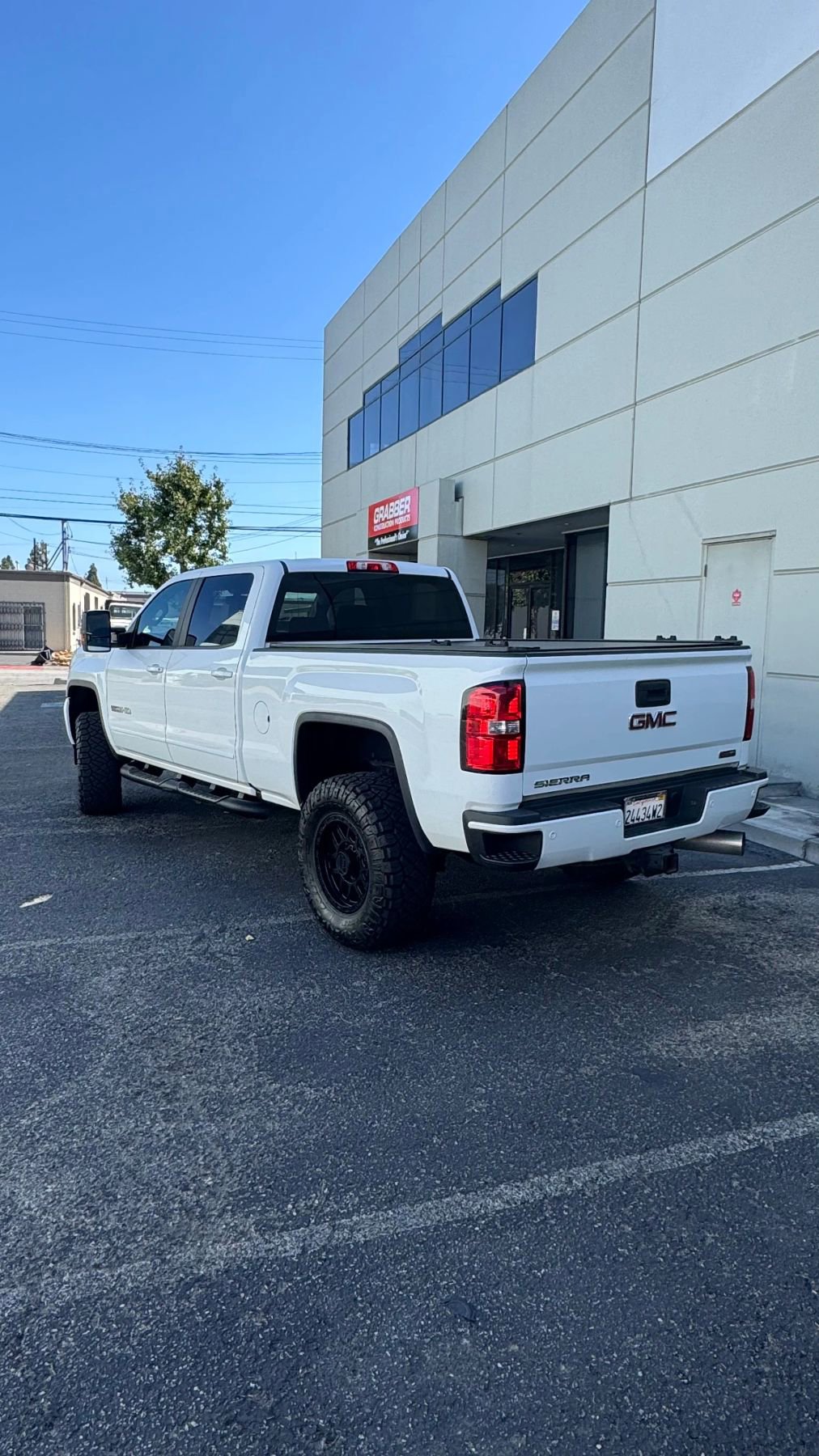 Used 2019 GMC Sierra 2500 SLT w/ Duramax Plus Package image 6