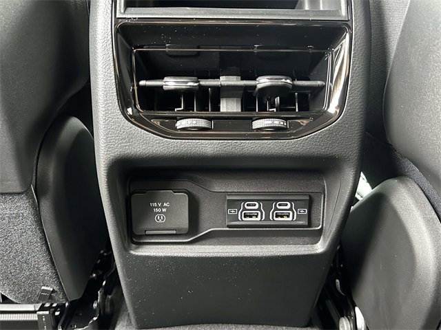 New 2025 Jeep Grand Cherokee Altitude image 16