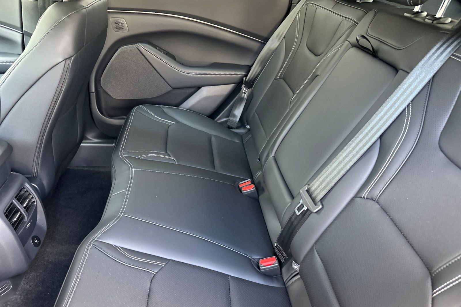 New 2026 Ford Mustang Mach-E Premium image 11