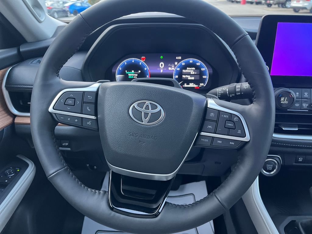 Certified 2025 Toyota Grand Highlander Platinum image 14