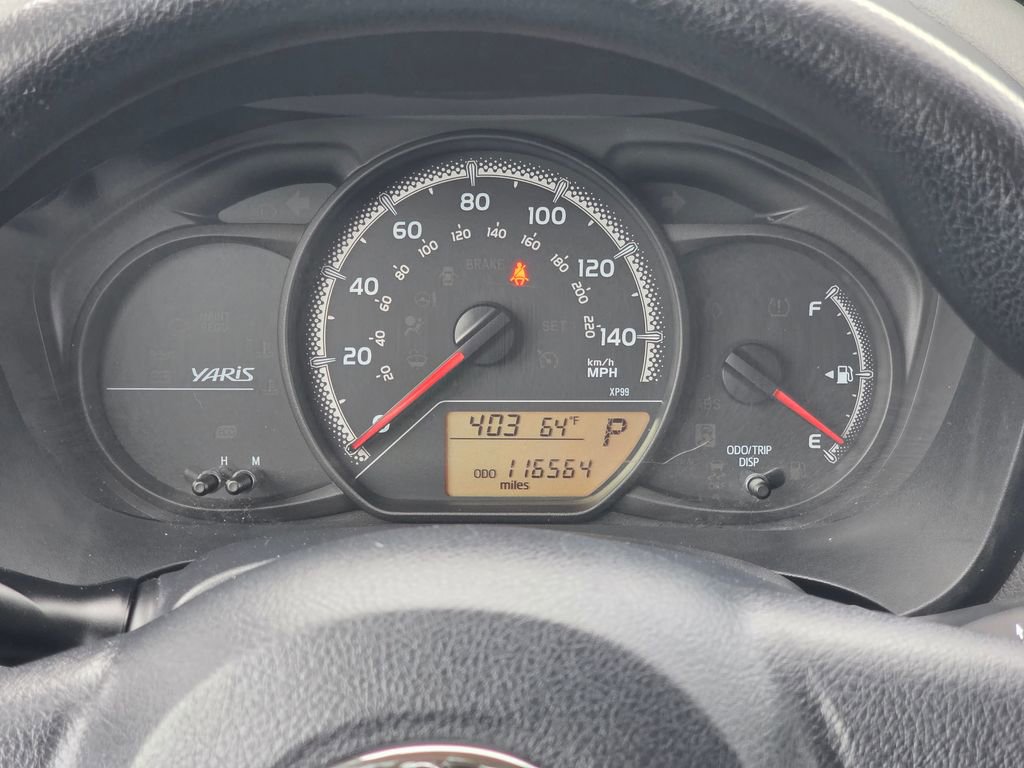 Used 2016 Toyota Yaris L image 14