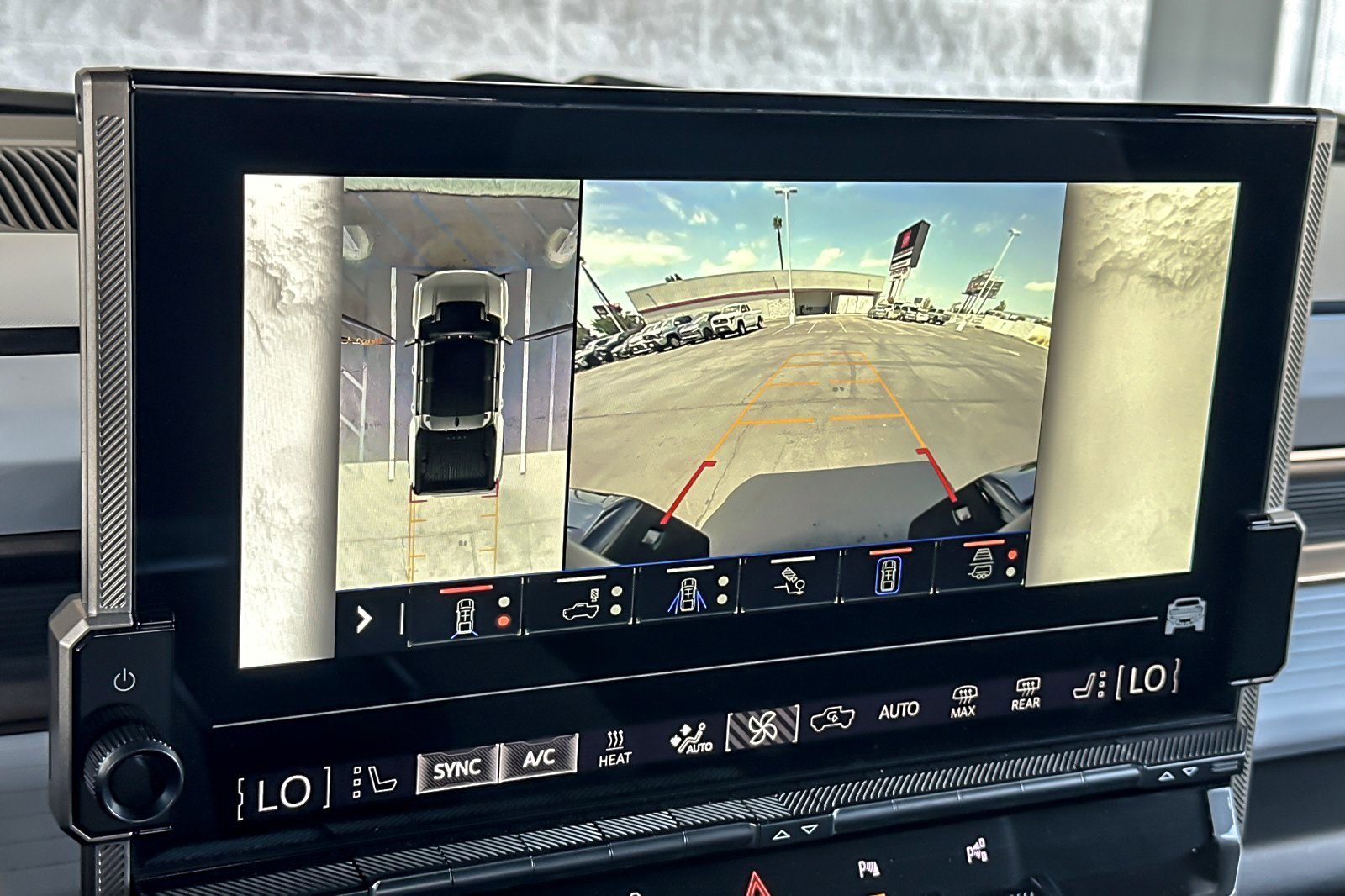 Used 2025 GMC Hummer EV 3X AWD/4WD image 18