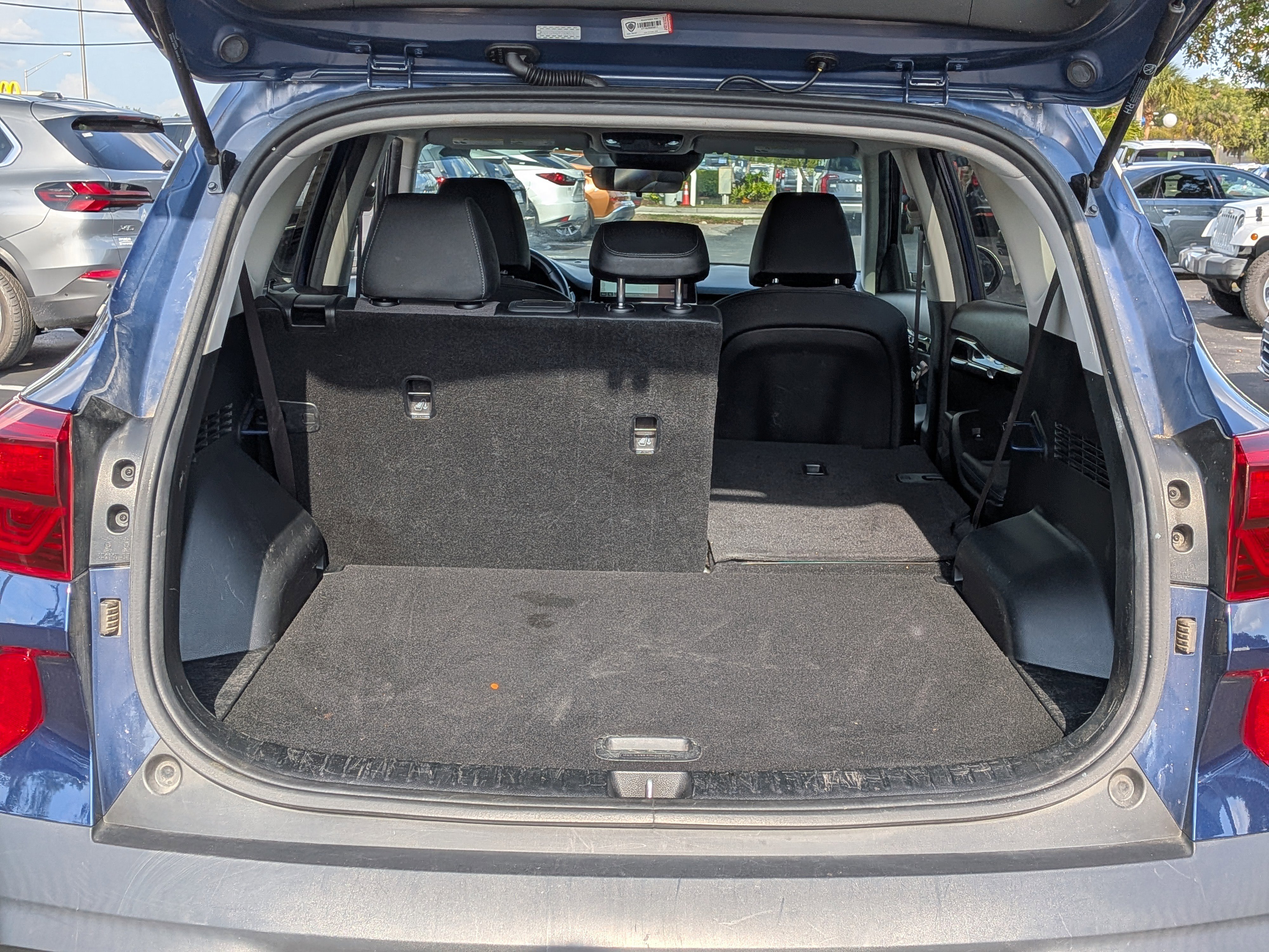 Used 2023 Kia Seltos S w/ Navigation Package image 13