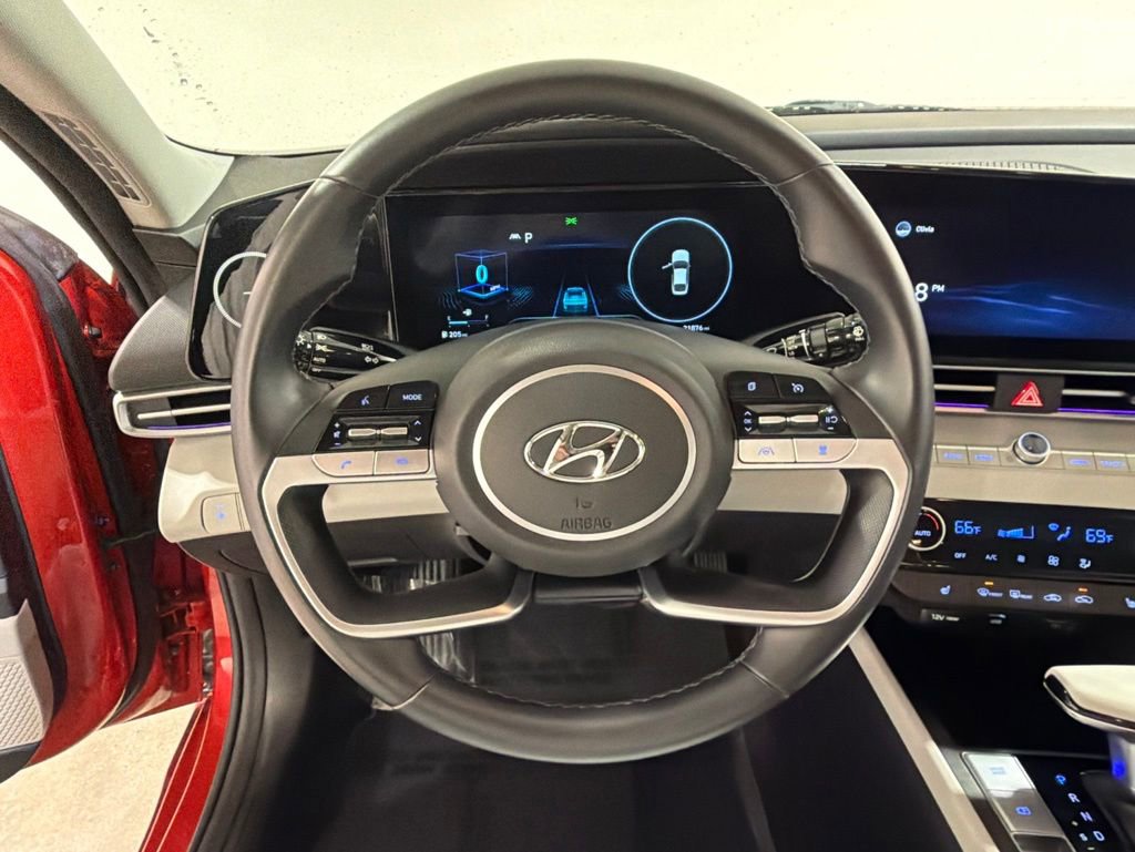 Used 2021 Hyundai Elantra Limited w/ Cargo Package FWD image 14