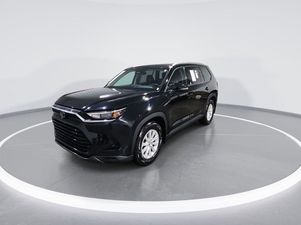 Used 2024 Toyota Grand Highlander XLE image 4