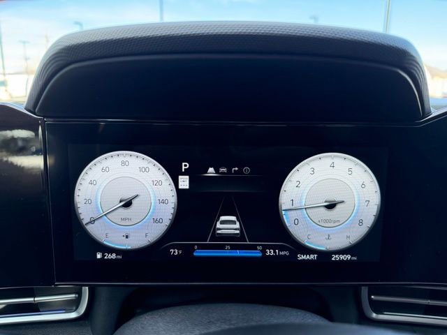 Used 2025 Hyundai Elantra Limited image 24