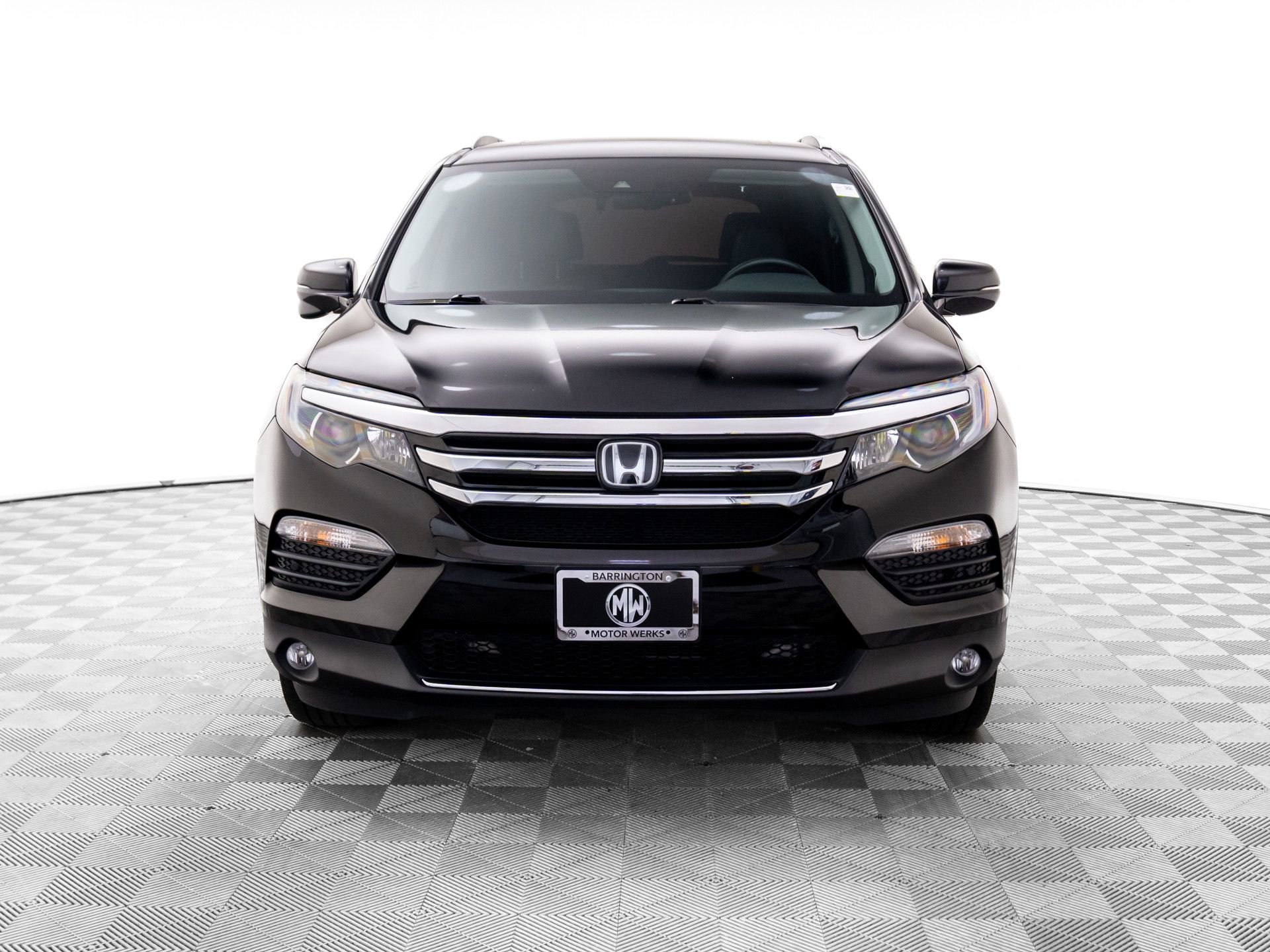 Used 2018 Honda Pilot Touring image 9