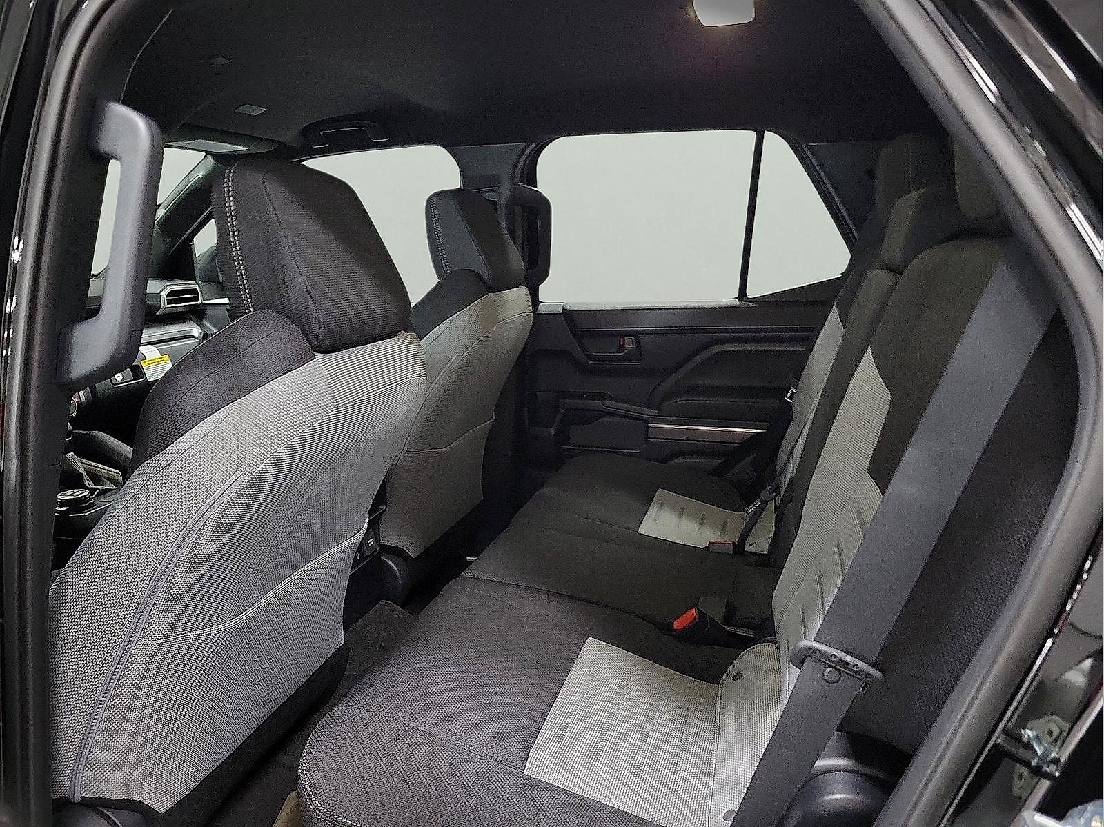 Certified 2025 Toyota 4Runner TRD Off-Road image 9