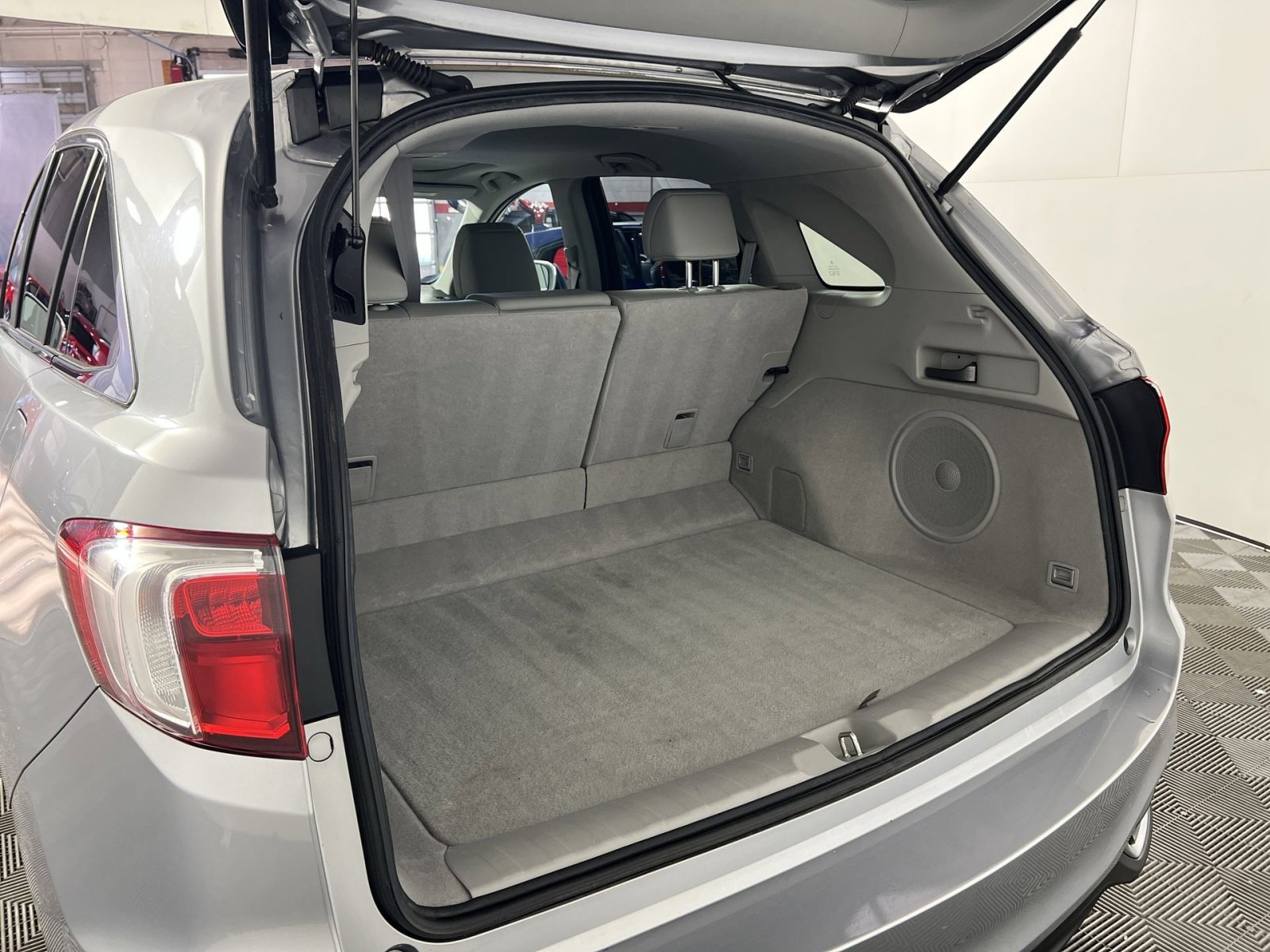 Used 2017 Acura RDX AWD image 25