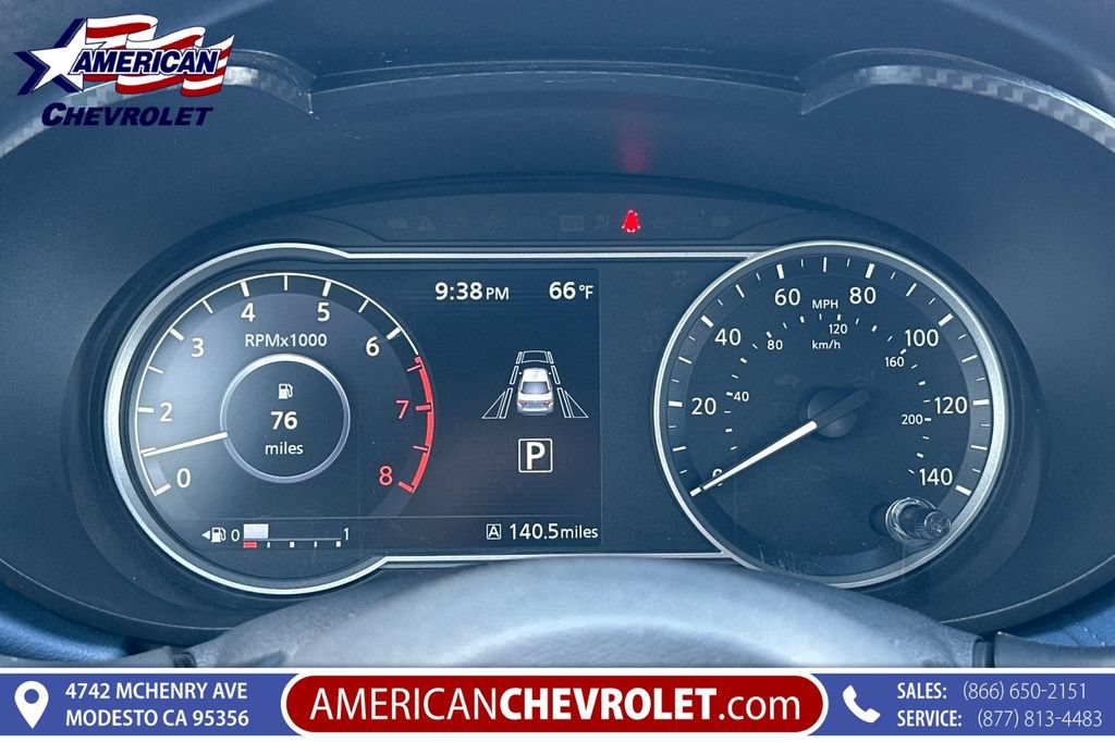 Used 2025 Nissan Versa SV FWD image 33