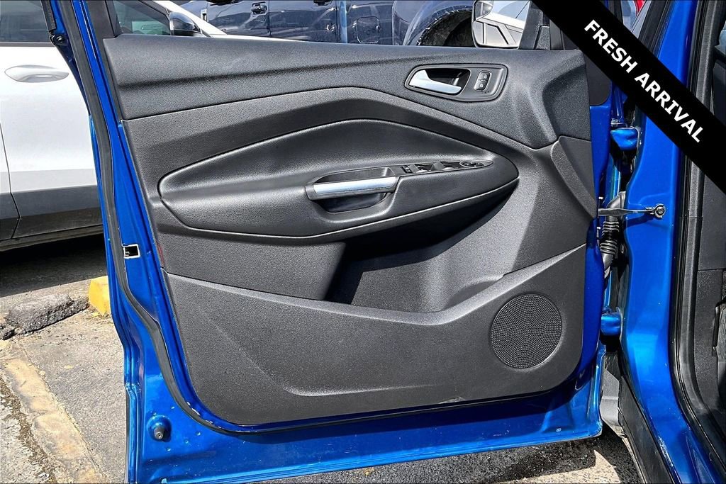 Used 2018 Ford Escape SEL w/ SEL Sport Appearance Package image 19