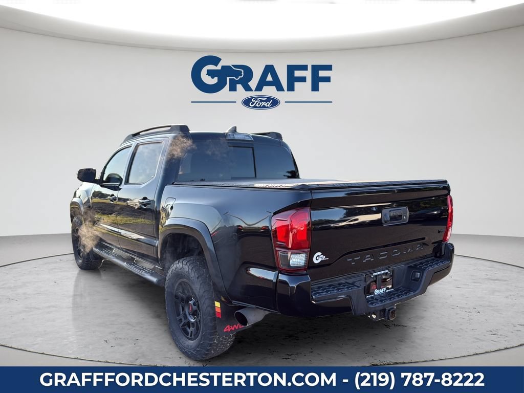 Used 2019 Toyota Tacoma TRD Sport AWD/4WD image 9