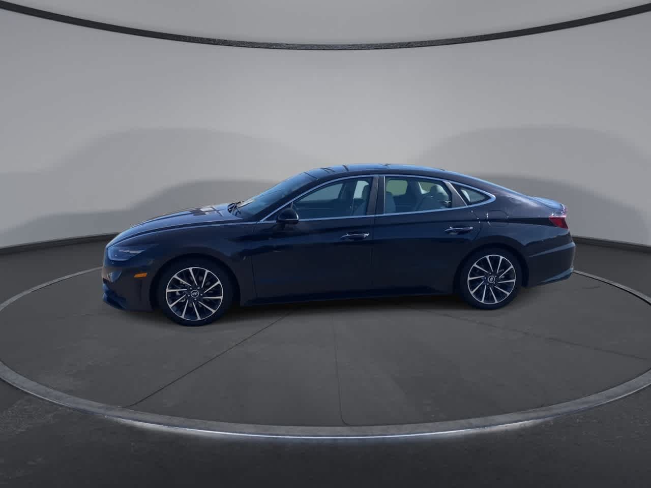 Used 2023 Hyundai Sonata Limited FWD image 6