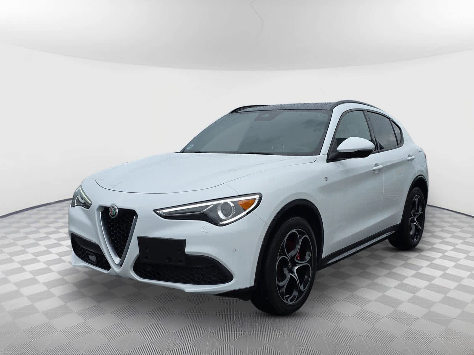 Used 2022 Alfa Romeo Stelvio Ti AWD/4WD image 3