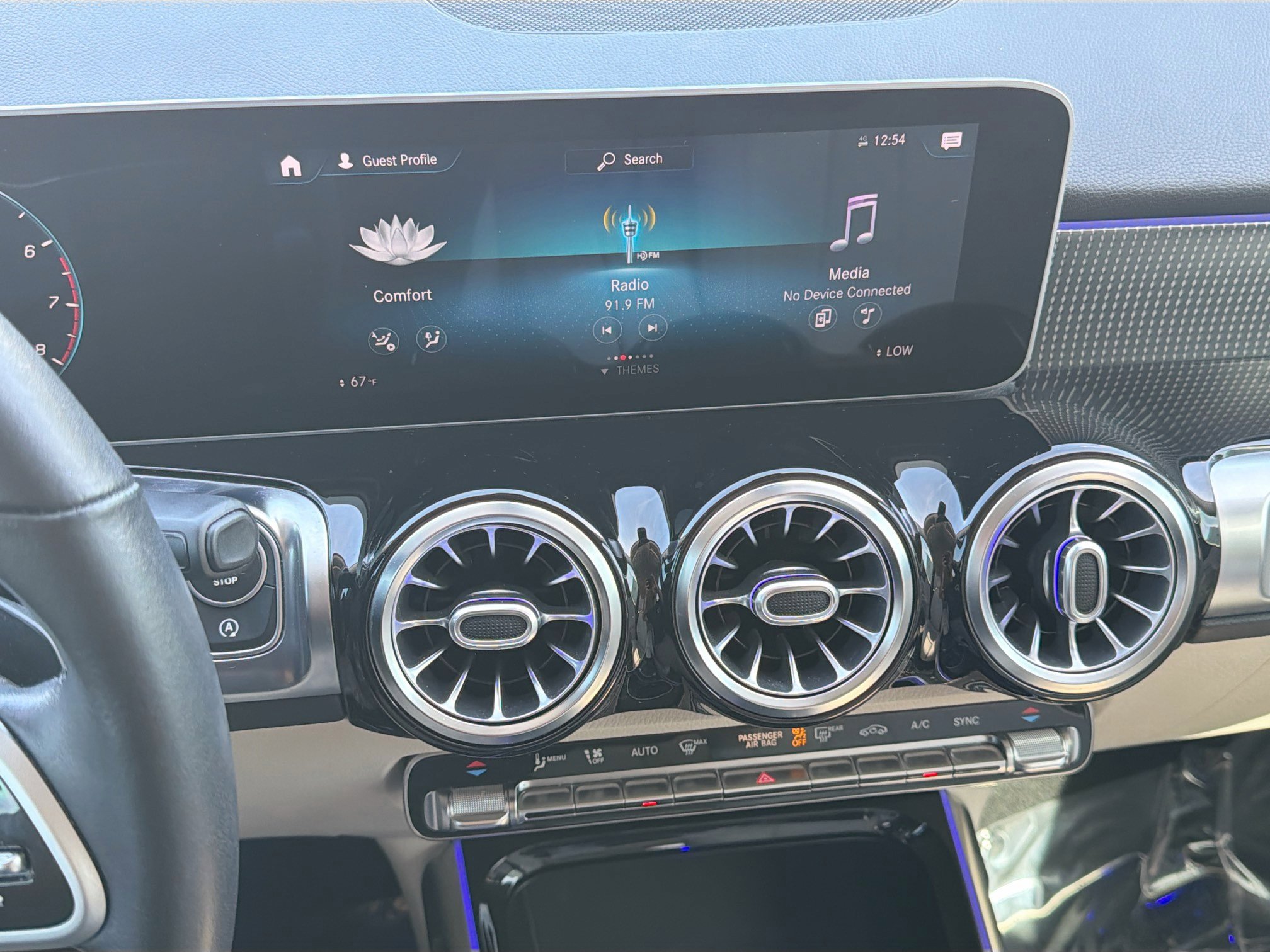 Used 2021 Mercedes-Benz GLB 250 image 29