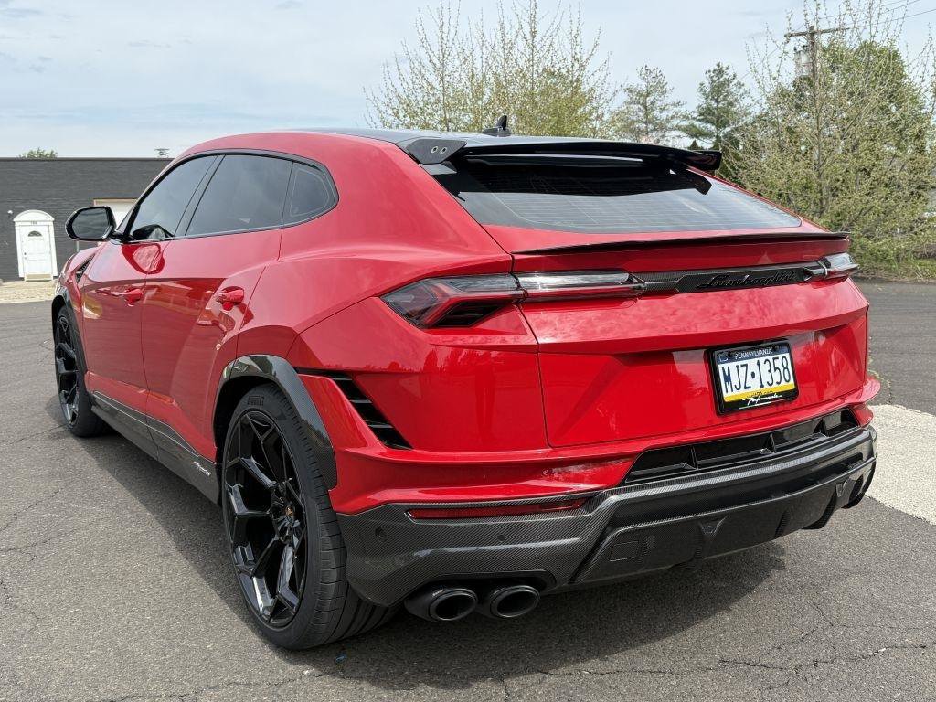 Used 2024 Lamborghini Urus Performante AWD/4WD image 11