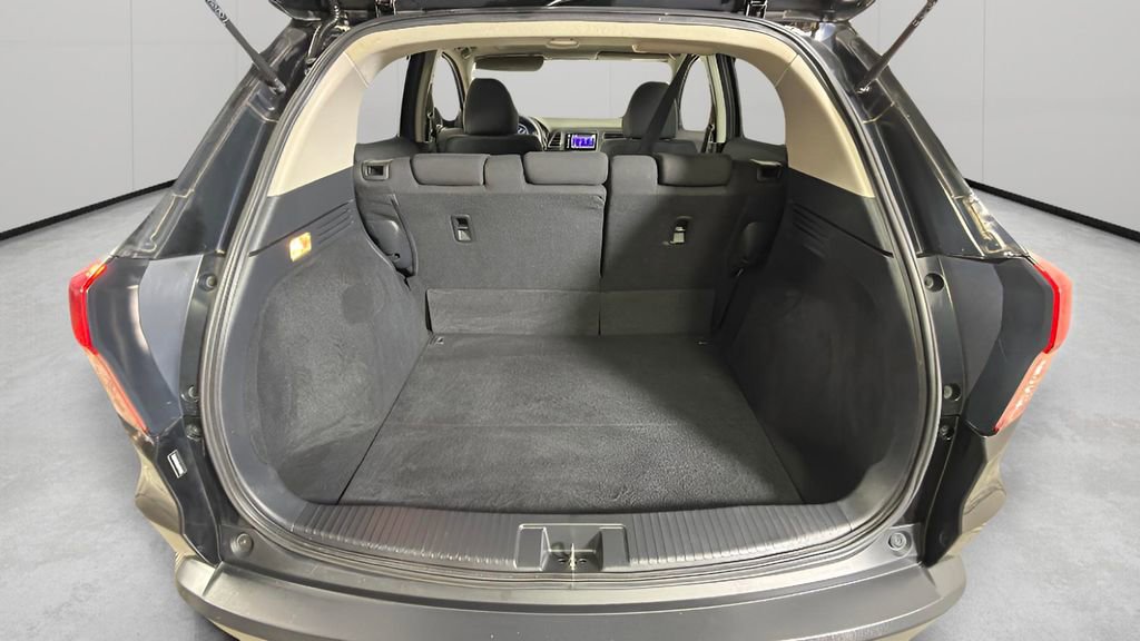 Used 2018 Honda HR-V EX image 28