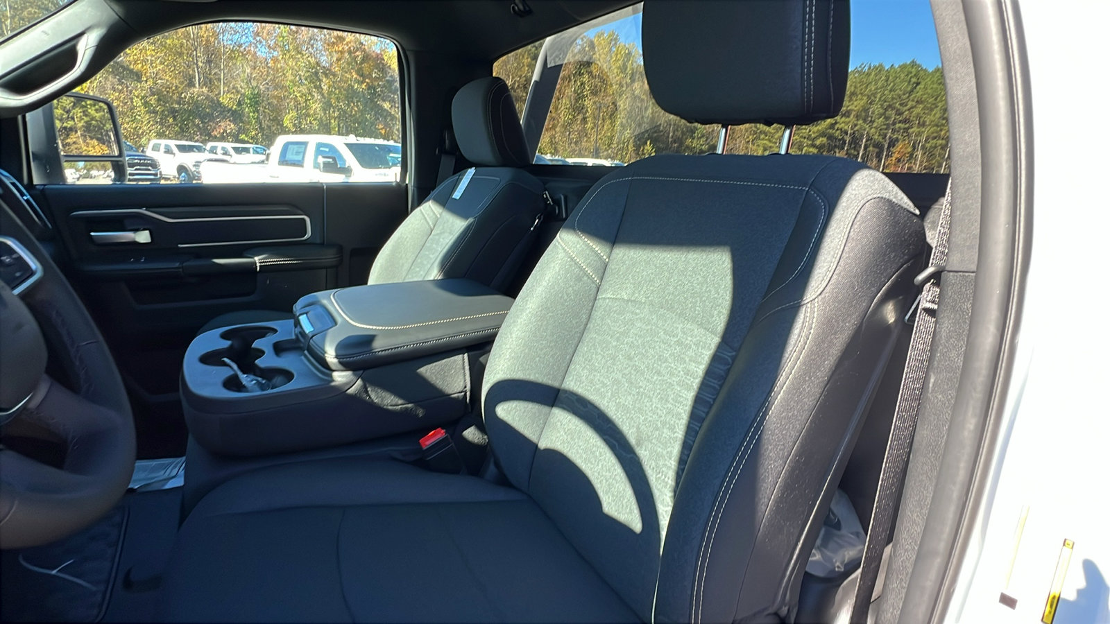 New 2025 RAM 5500 4x4 Regular Cab image 20