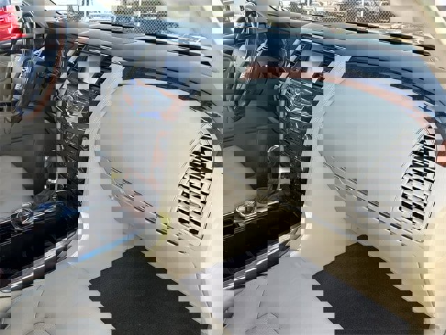 Used 2017 INFINITI QX80 Base w/ Deluxe Technology Package image 13