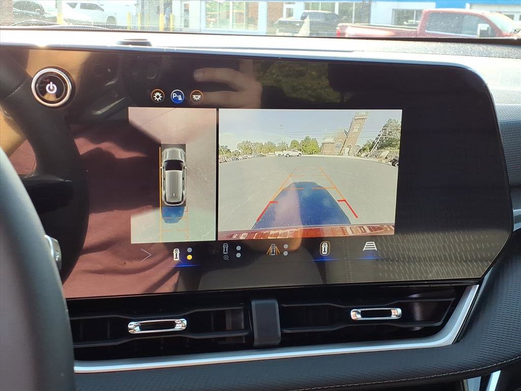 New 2026 Chevrolet Equinox LT w/ Safety and Technology Package image 9