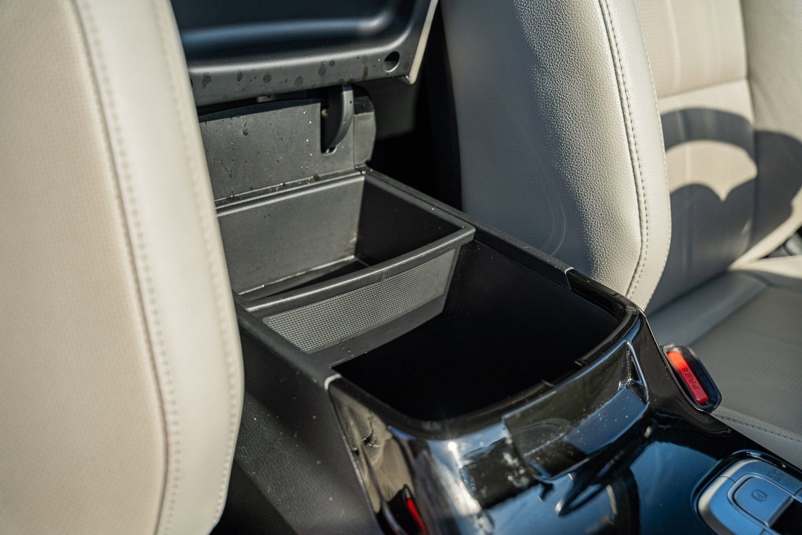 Used 2023 Kia Telluride EX w/ EX Captain's Chair Package image 11