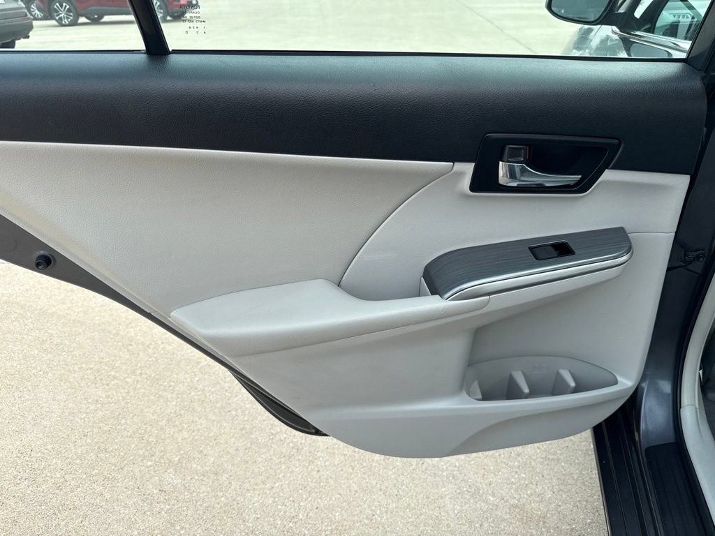 Used 2012 Toyota Camry XLE w/ Leather Pkg FWD image 19